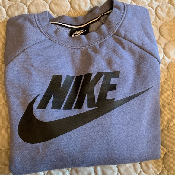 Nike Tops - Nike Crewneck Sweatshirt